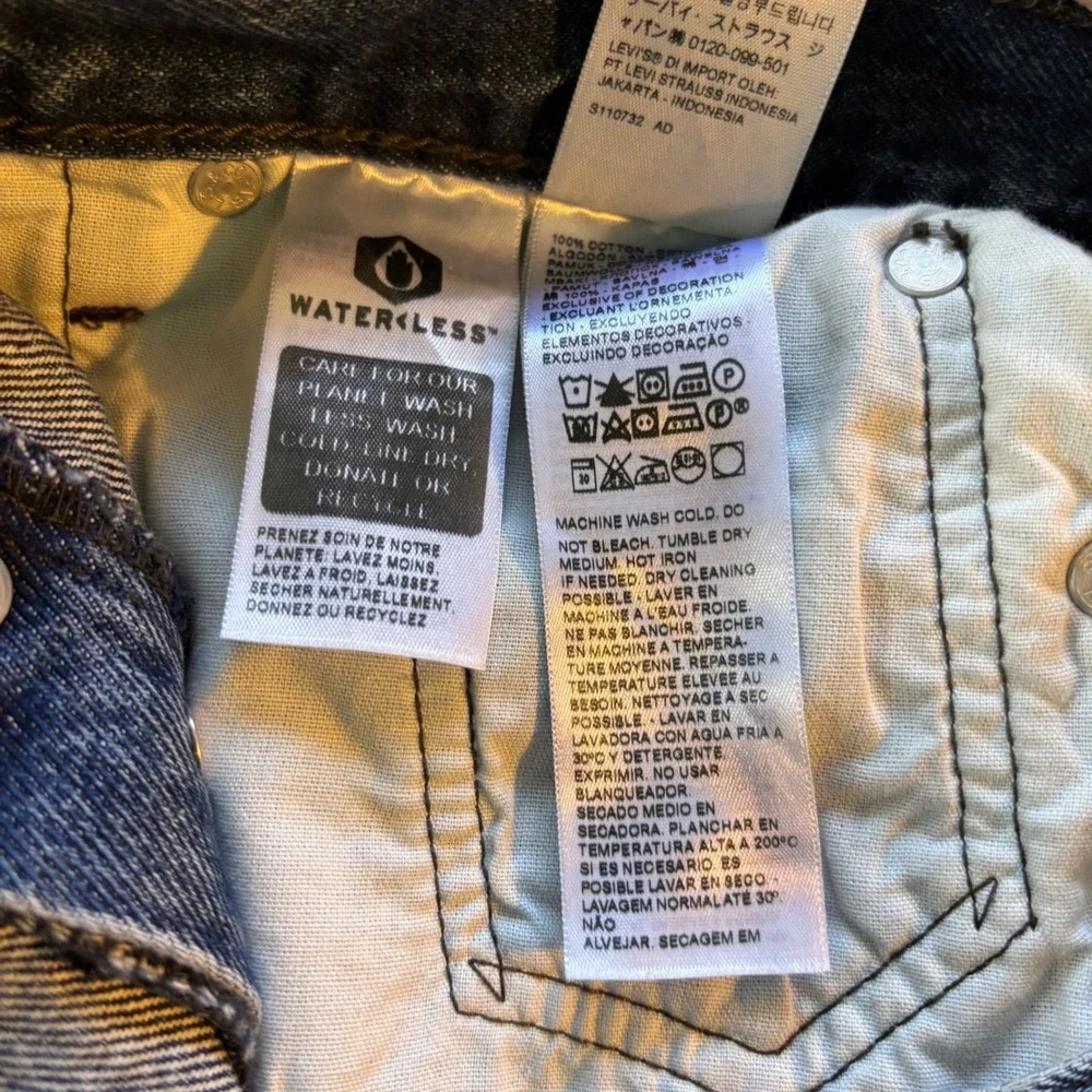 Levis 501‎ Premium Distressed Denim Jeans Mens Button Fly Ripped Knee
